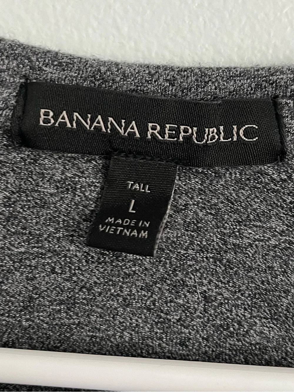 Banana Republic Men's Gray Long-Sleeve Henley